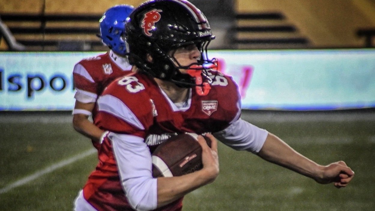 Louis-Simon Lapointe, le grand gabarit de Saint-Augustin-de-Desmaures qui trace sa&nbsp;voie